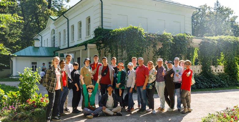 В Ясной Поляне завершился волонтерский лагерь «На родине Льва Толстого»
