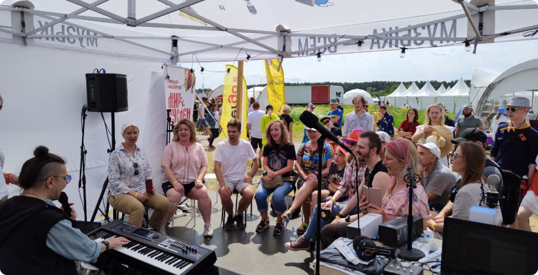 Российская премьера вокальной радиосистемы Октава состоялась на фестивале «Дикая мята»
