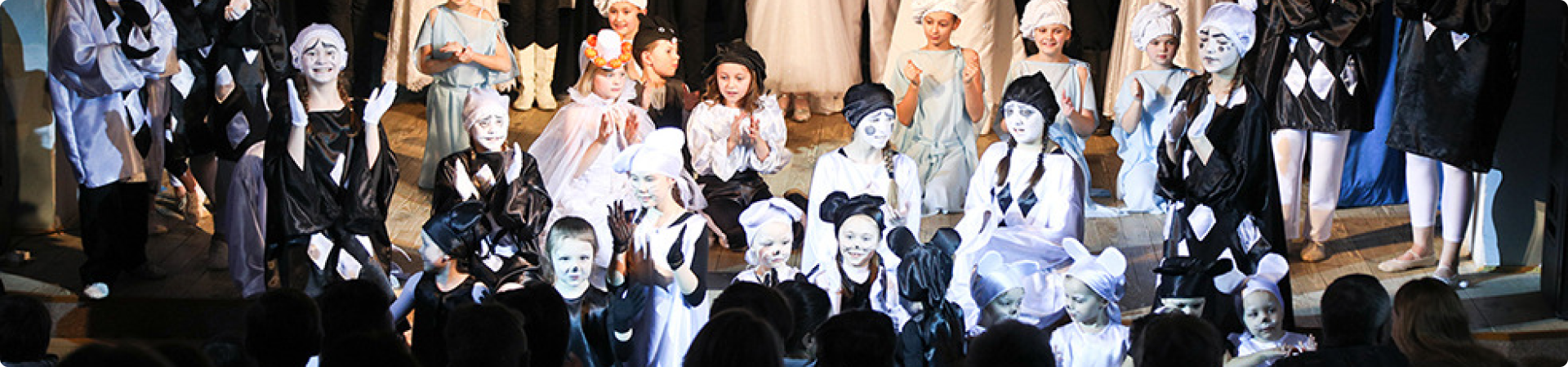 Новогодние утренники и детские спектакли в Ясной Поляне